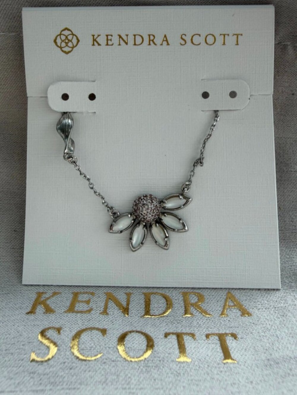 Kendra Scott necklace